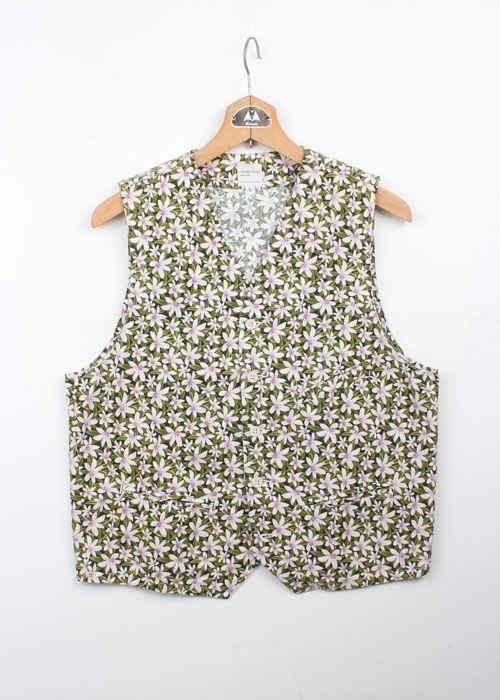 NEPENTHES floral vest