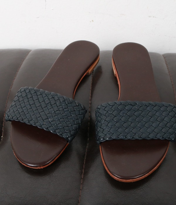 leather slipper (230)