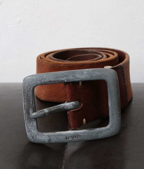 Levi&#039;s leather belt