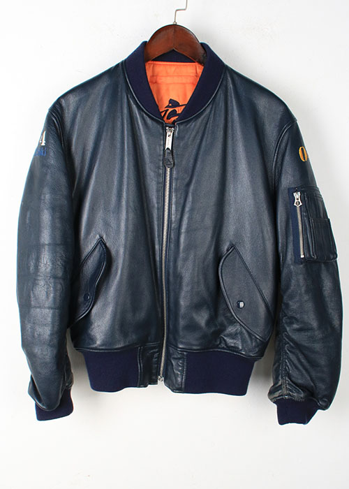 NICHIKI TOKORO&#039;S leather ma-1