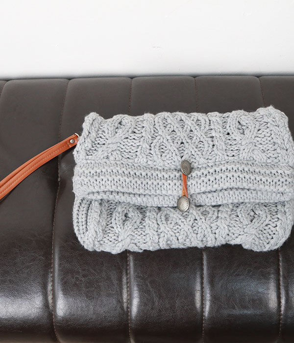 knit clutch bag