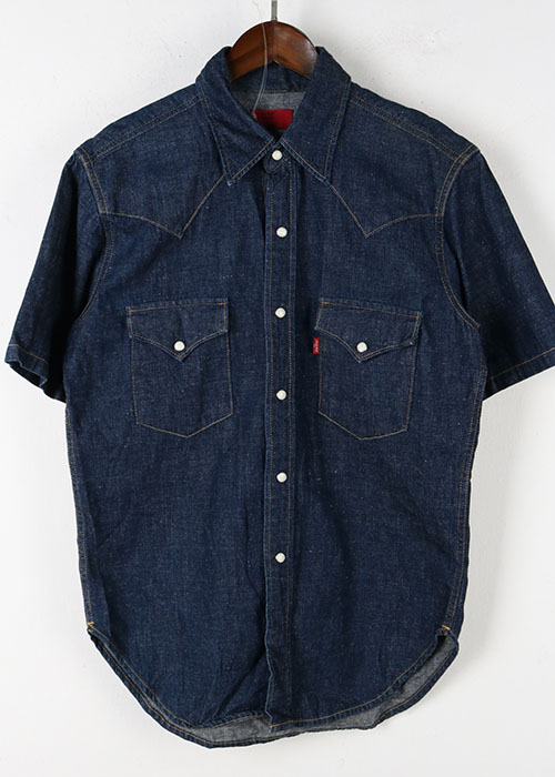 Levi&#039;s RED TAB