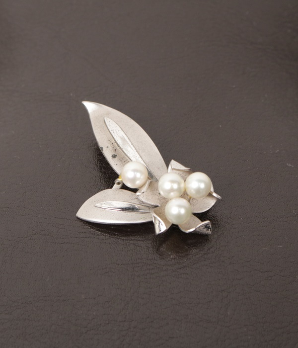 92.5 silver+pearl brooch